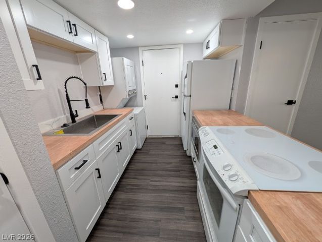 1441 Dorothy Avenue 3, Las Vegas, NV 89119