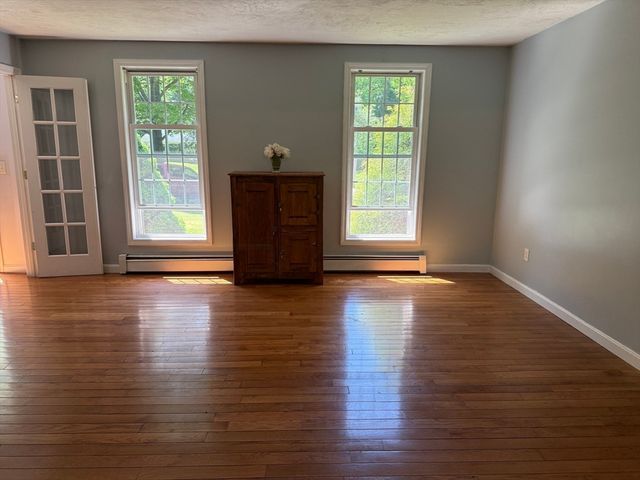 38 Lake Street, Spencer, MA 01562