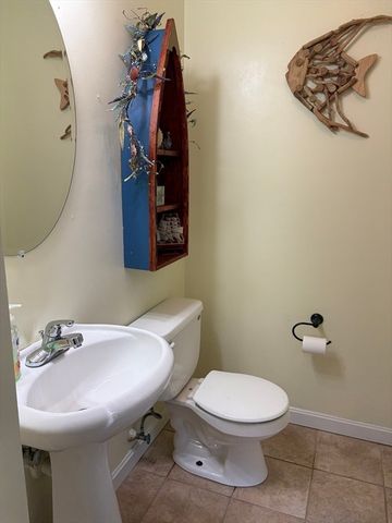 38 Lake Street, Spencer, MA 01562