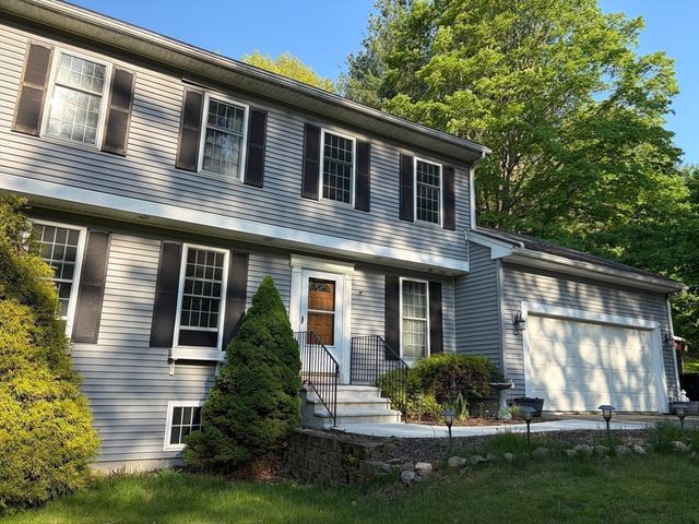 38 Lake Street, Spencer, MA 01562
