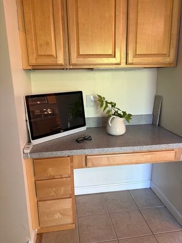 38 Lake Street, Spencer, MA 01562