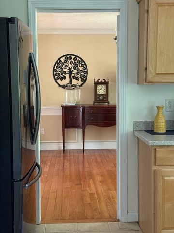 38 Lake Street, Spencer, MA 01562