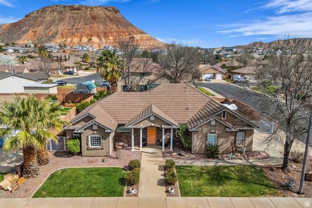 1045 S RED RIVER RD, Washington, UT 84780