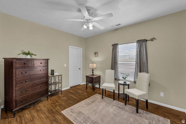 1045 S RED RIVER RD, Washington, UT 84780