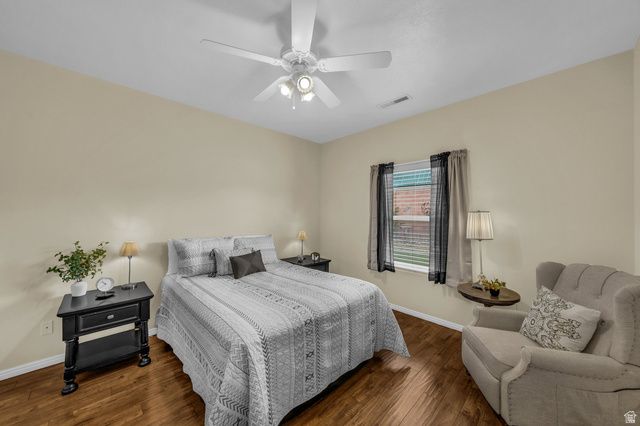 1045 S RED RIVER RD, Washington, UT 84780