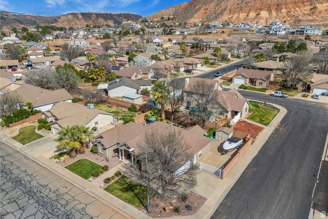 1045 S RED RIVER RD, Washington, UT 84780