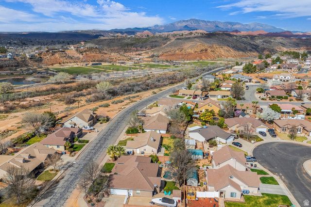 1045 S RED RIVER RD, Washington, UT 84780