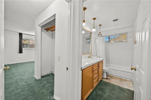 10525 Woldrich St., Sylmar, CA 91342