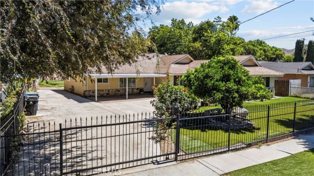 10525 Woldrich St., Sylmar, CA 91342