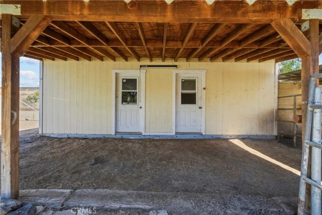 10525 Woldrich St., Sylmar, CA 91342