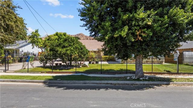 10525 Woldrich St., Sylmar, CA 91342