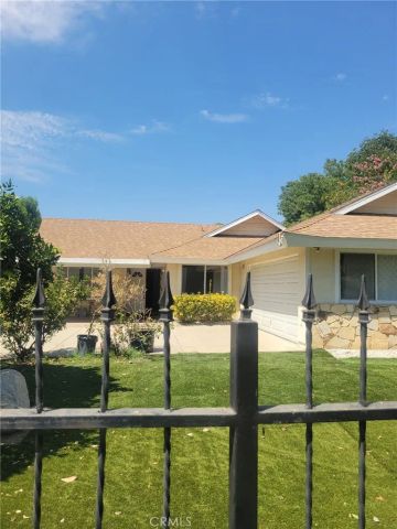 10525 Woldrich St., Sylmar, CA 91342