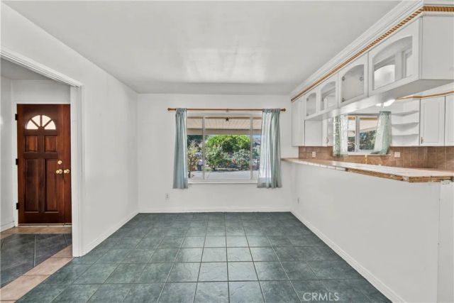 10525 Woldrich St., Sylmar, CA 91342