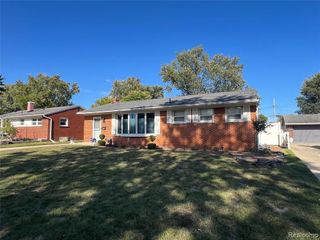 36753 Greenbush Road, Wayne, MI 48184