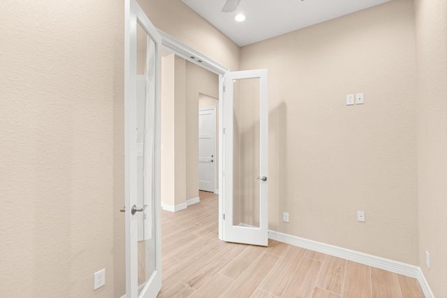 606 Appia Drive, Kemah, TX 77565