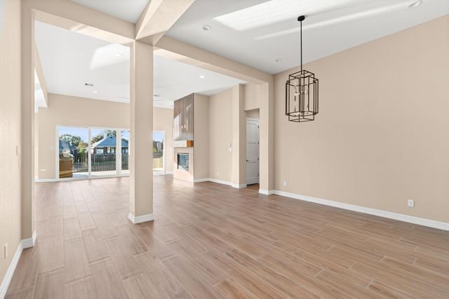 606 Appia Drive, Kemah, TX 77565