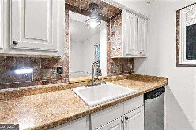 175 Barone Place NW, Atlanta, GA 30327