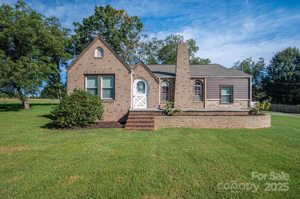 2420 E Nc 10 Highway, Conover, NC 28613