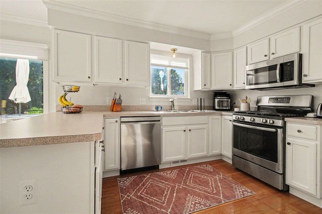 1452 Carston Lane, Chelsea, MI 48118