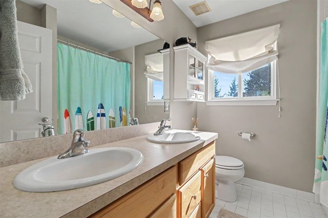 1452 Carston Lane, Chelsea, MI 48118