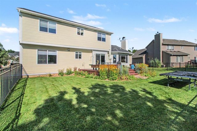 1452 Carston Lane, Chelsea, MI 48118