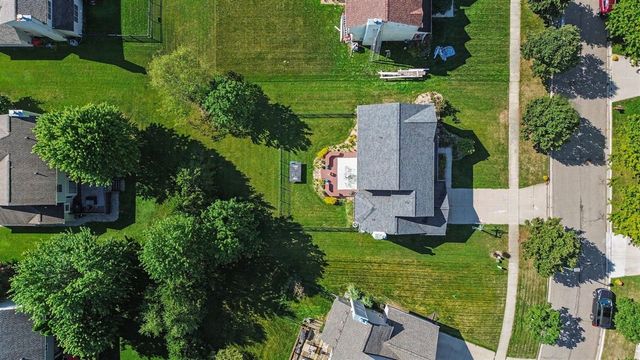 1452 Carston Lane, Chelsea, MI 48118