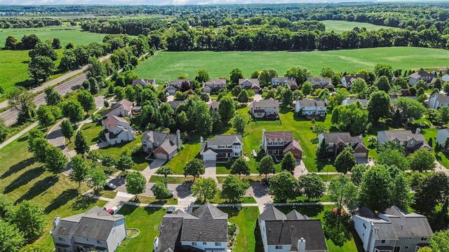 1452 Carston Lane, Chelsea, MI 48118