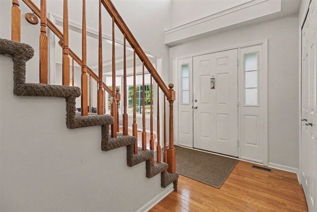 1452 Carston Lane, Chelsea, MI 48118