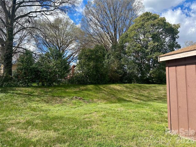 1435 Dean Street, Charlotte, NC 28216
