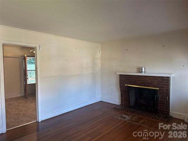 1435 Dean Street, Charlotte, NC 28216