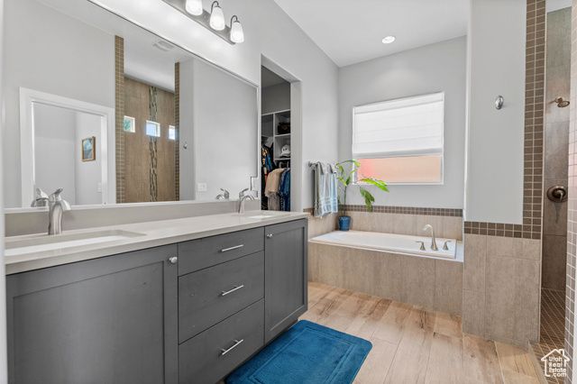 3243 S SANDSTONE DR, Hurricane, UT 84737