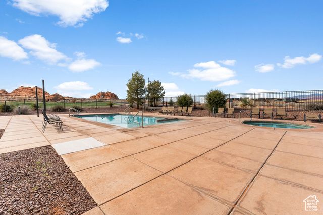 3243 S SANDSTONE DR, Hurricane, UT 84737