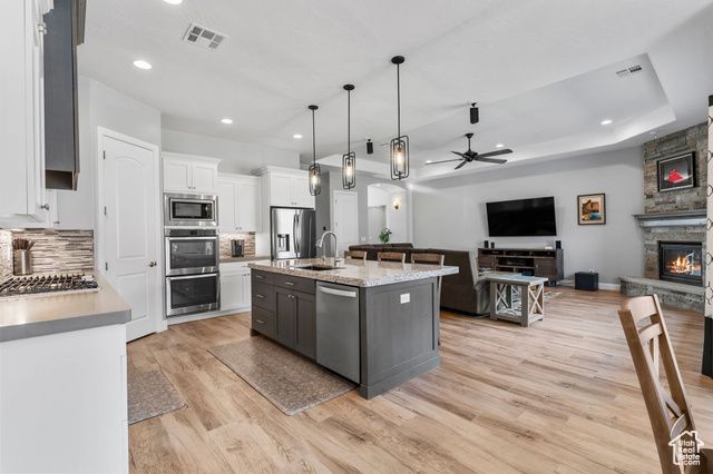 3243 S SANDSTONE DR, Hurricane, UT 84737