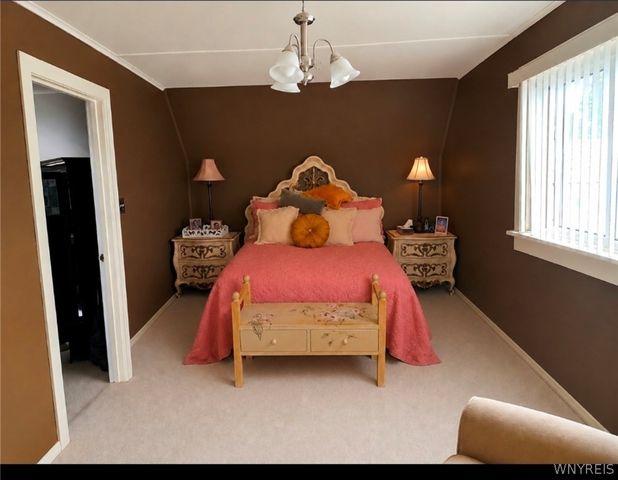 58 South Crossman Avenue South W, Buffalo, NY 14211