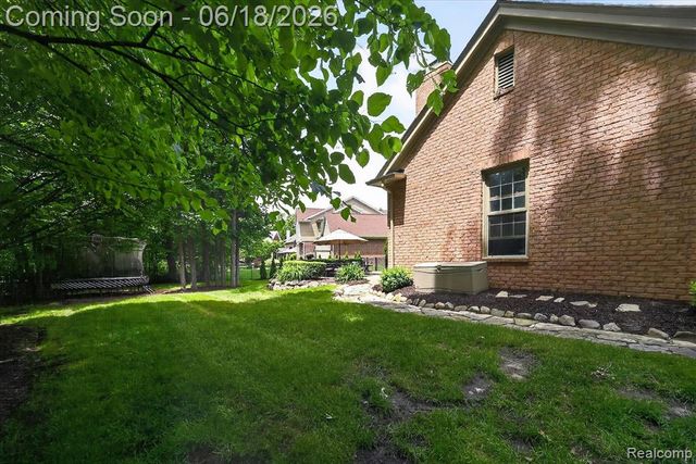 49515 Taft Lane, Canton, MI 48188