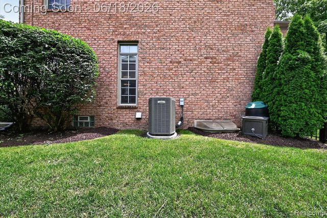 49515 Taft Lane, Canton, MI 48188