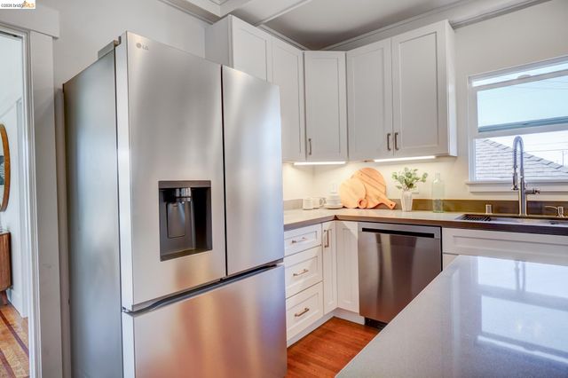 920 55Th St, Oakland, CA 94608
