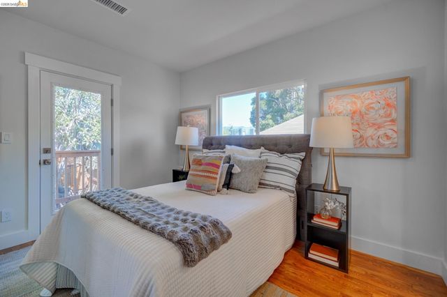 920 55Th St, Oakland, CA 94608
