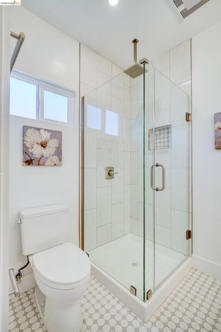 920 55Th St, Oakland, CA 94608