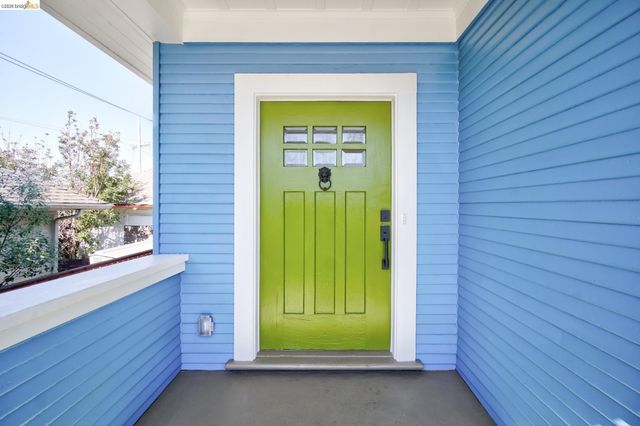 920 55Th St, Oakland, CA 94608