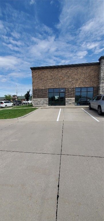 5480 Buffalo Drive NE B, Cedar Rapids, IA 52402