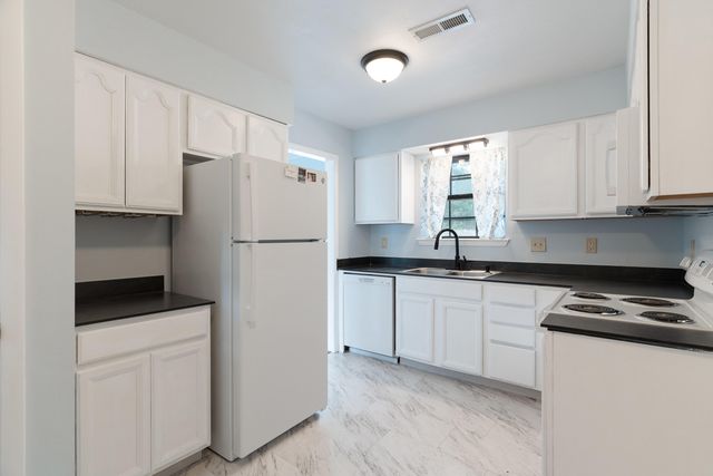 1421 Mixon Drive, Fort Walton Beach, FL 32547