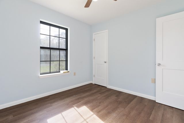 1421 Mixon Drive, Fort Walton Beach, FL 32547