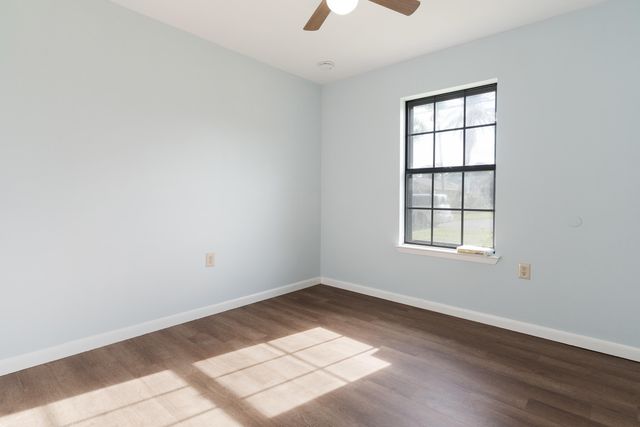 1421 Mixon Drive, Fort Walton Beach, FL 32547