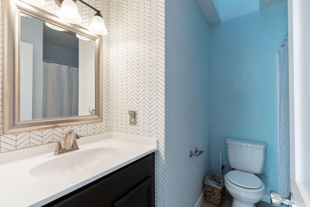 1421 Mixon Drive, Fort Walton Beach, FL 32547