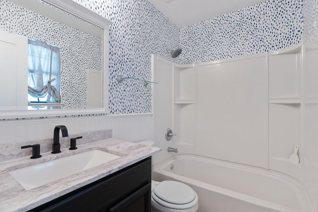 1421 Mixon Drive, Fort Walton Beach, FL 32547