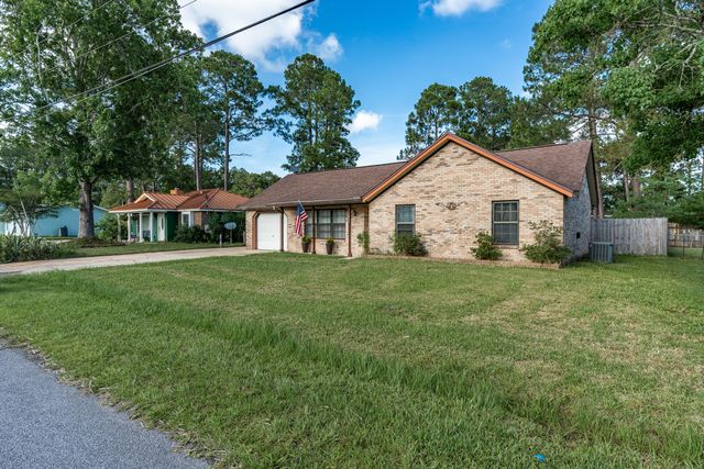 1421 Mixon Drive, Fort Walton Beach, FL 32547
