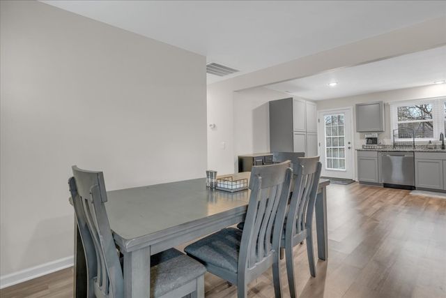 399 Rosewood Ln, Smithville, TN 37166