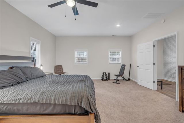 399 Rosewood Ln, Smithville, TN 37166