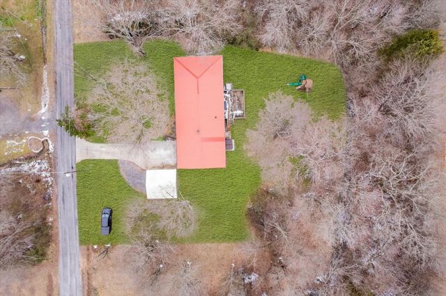 399 Rosewood Ln, Smithville, TN 37166